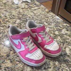 Nike Kids Sneakers in Pink and White